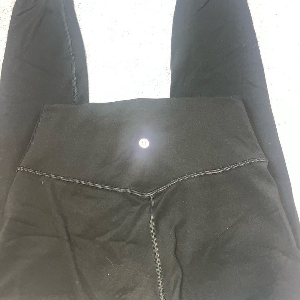 28” LULULEMON LEGGINGS